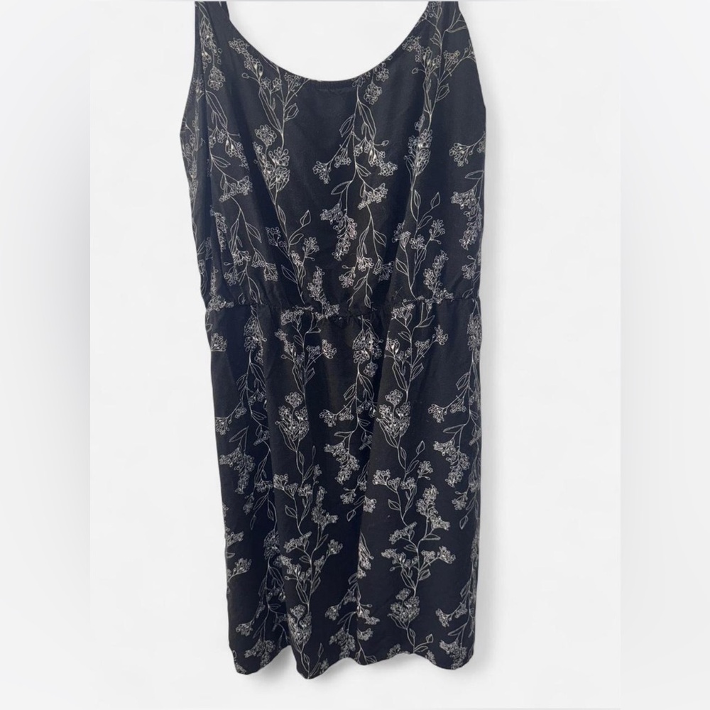 Old Navy Black and White Floral Dress